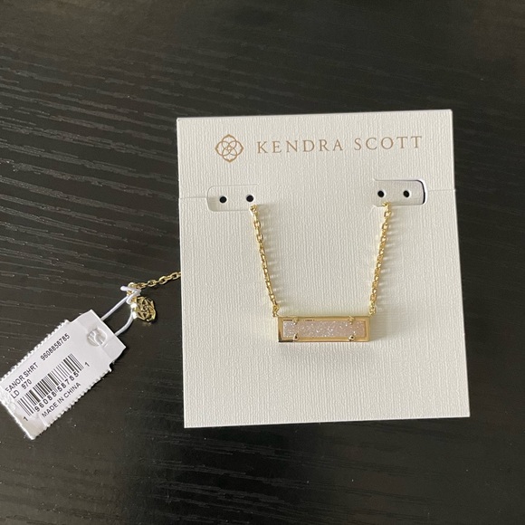 NWT* Kendra Scott Leanor Necklace in Iridescent Drusy, Gold Plated - Picture 2 of 5